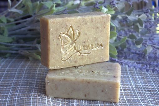 Lavender Silk Bar – Oatmeal Clay Soap for Sensitive Skin - Image 2